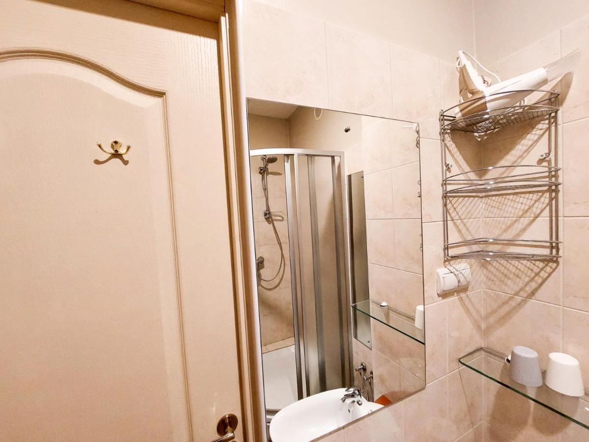 Dainas 2-room - Arena Apartament